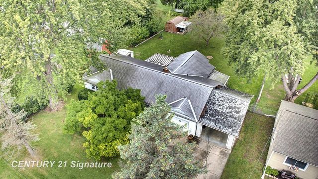 4291 Woodrow Avenue, Burton, MI 48509