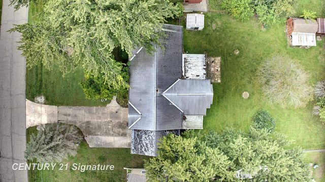 4291 Woodrow Avenue, Burton, MI 48509