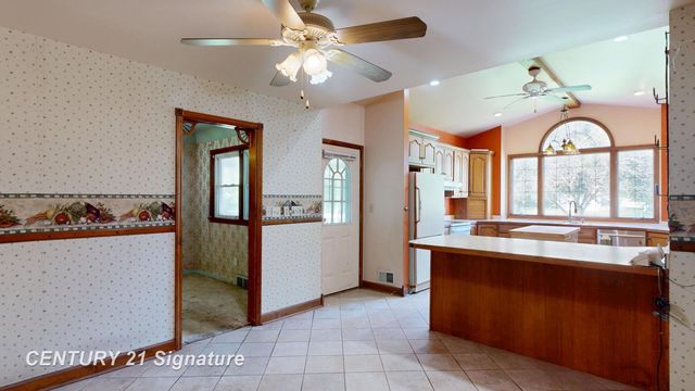 4291 Woodrow Avenue, Burton, MI 48509