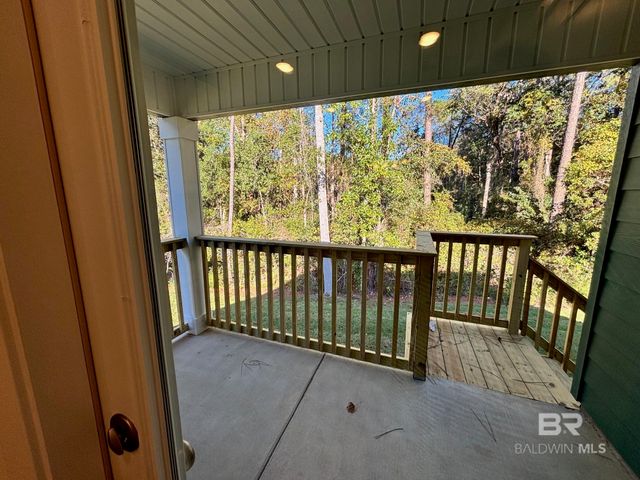 72 Summer Oaks Drive, Daphne, AL 36526