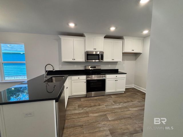 72 Summer Oaks Drive, Daphne, AL 36526