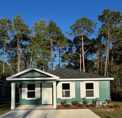 72 Summer Oaks Drive, Daphne, AL 36526