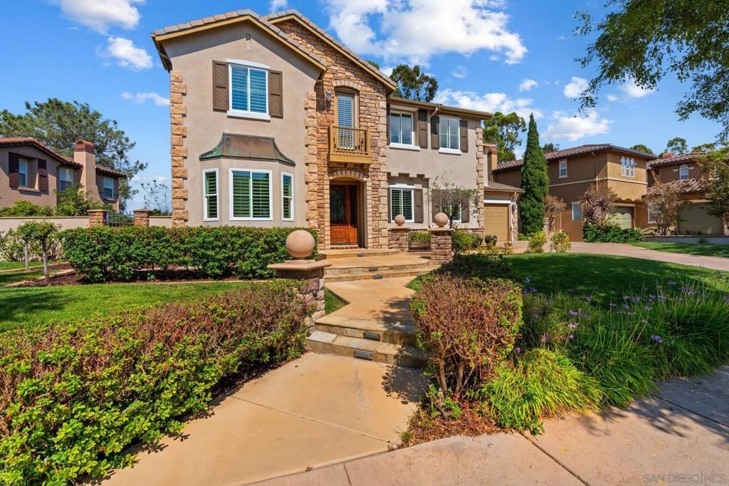 571 Lynwood Dr., Encinitas, CA 92024