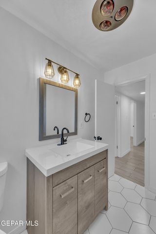 9912 BERMUDA Avenue, El Paso, TX 79925