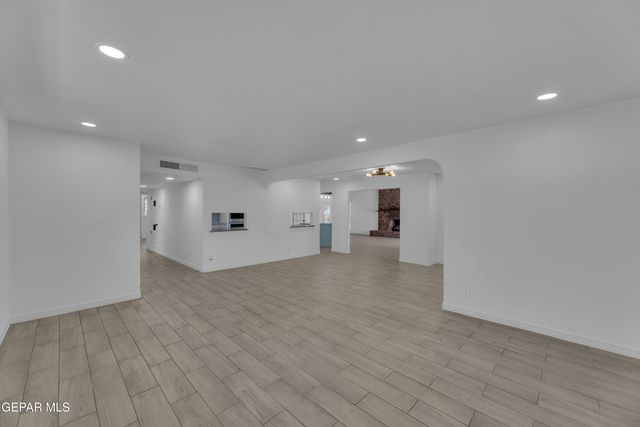 9912 BERMUDA Avenue, El Paso, TX 79925