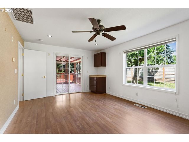 2907 Se MALCOLM St, Milwaukie, OR 97222
