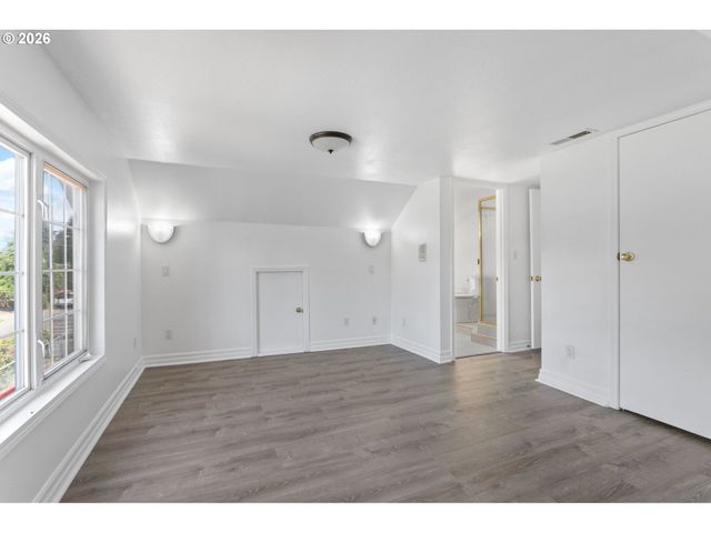 2907 Se MALCOLM St, Milwaukie, OR 97222