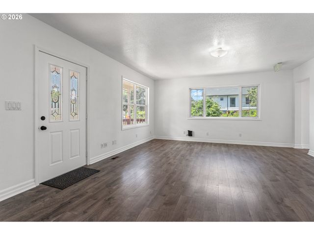 2907 Se MALCOLM St, Milwaukie, OR 97222