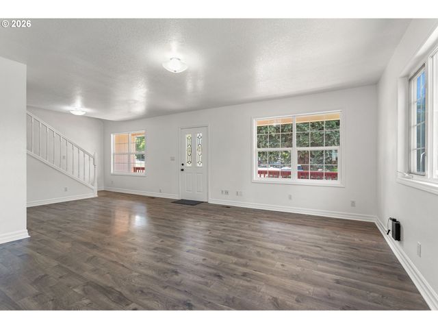 2907 Se MALCOLM St, Milwaukie, OR 97222