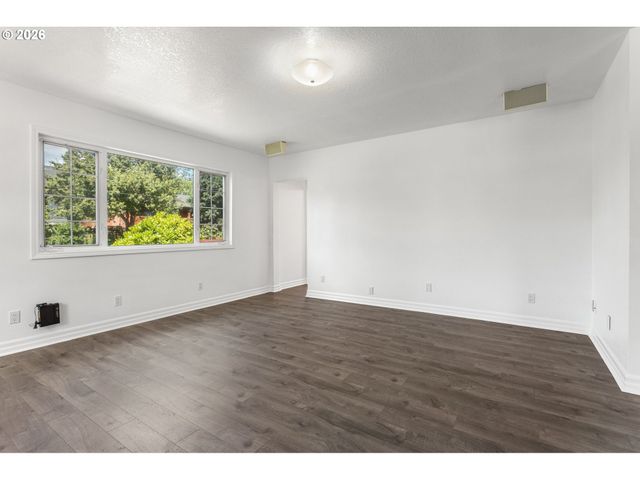 2907 Se MALCOLM St, Milwaukie, OR 97222