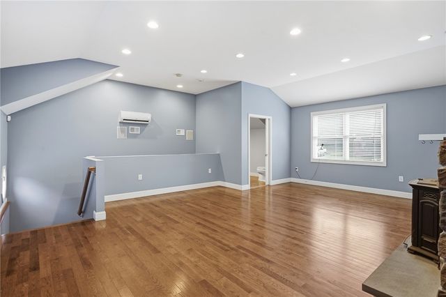 20 Moswansicut Drive, Johnston, RI 02919