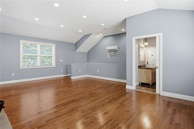 20 Moswansicut Drive, Johnston, RI 02919