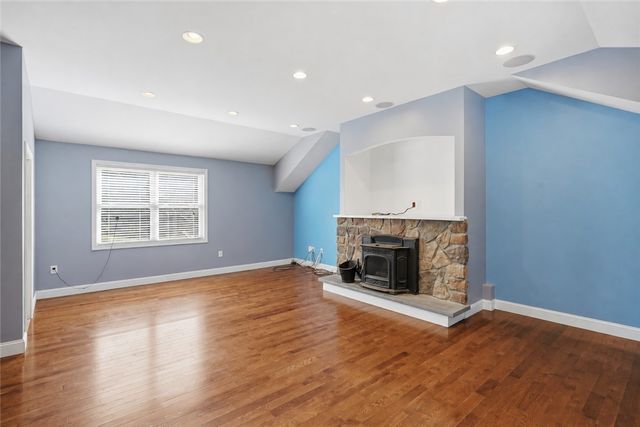 20 Moswansicut Drive, Johnston, RI 02919