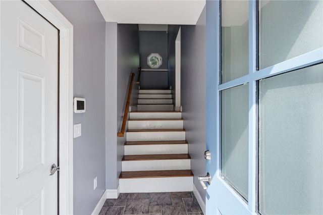 20 Moswansicut Drive, Johnston, RI 02919