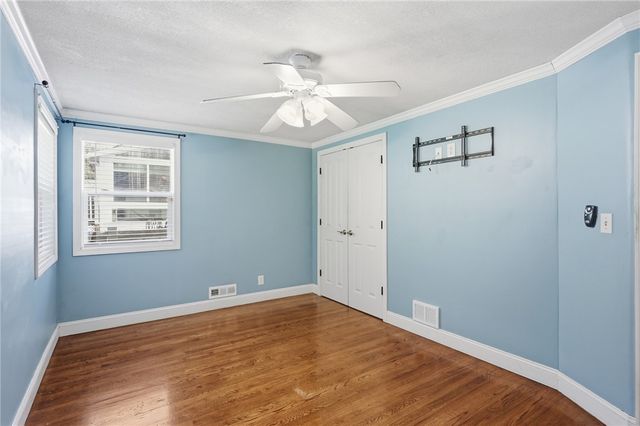 20 Moswansicut Drive, Johnston, RI 02919