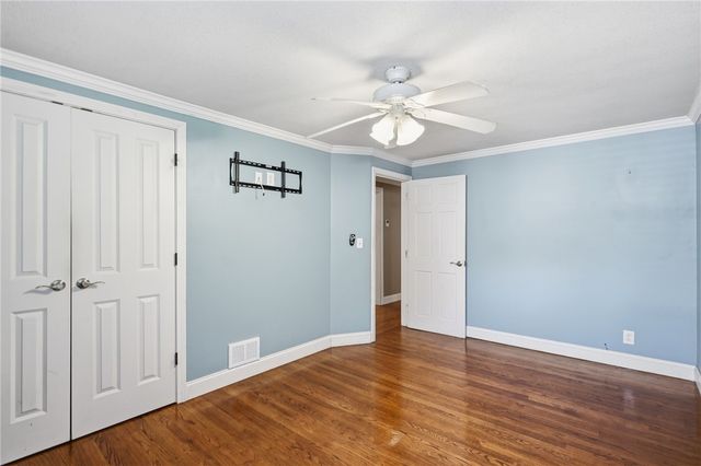 20 Moswansicut Drive, Johnston, RI 02919
