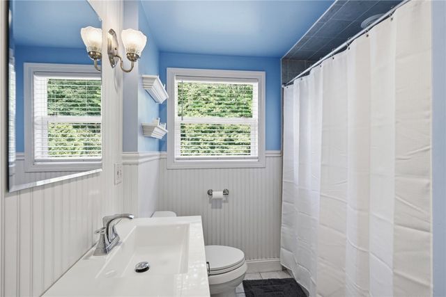 20 Moswansicut Drive, Johnston, RI 02919