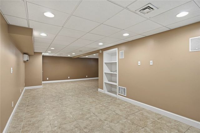 20 Moswansicut Drive, Johnston, RI 02919