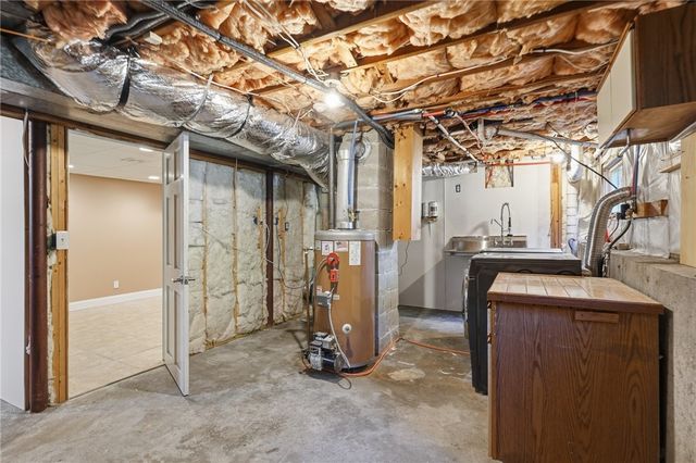 20 Moswansicut Drive, Johnston, RI 02919