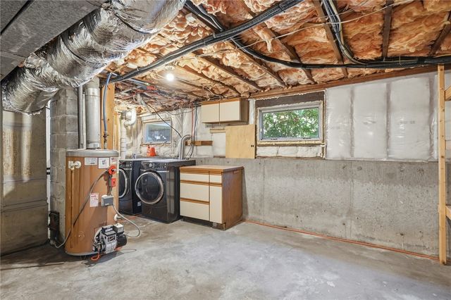 20 Moswansicut Drive, Johnston, RI 02919