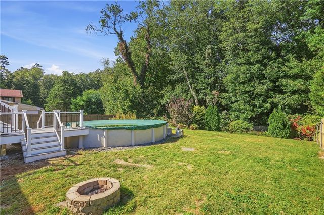 20 Moswansicut Drive, Johnston, RI 02919