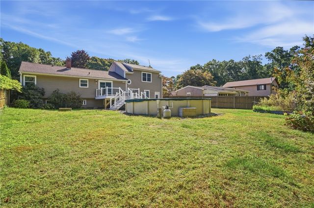 20 Moswansicut Drive, Johnston, RI 02919