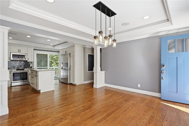 20 Moswansicut Drive, Johnston, RI 02919