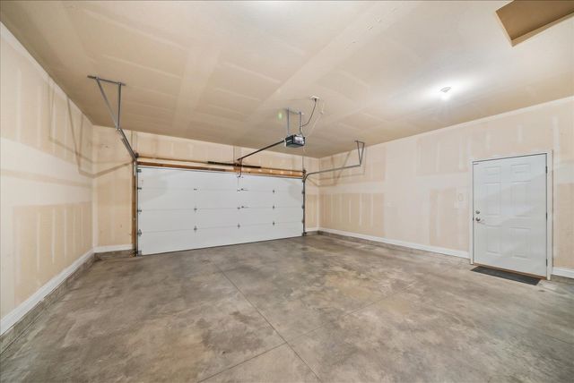 17011 Eagle Nest Ln, Colbert, WA 99005