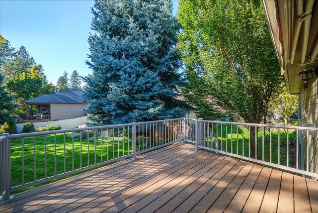 17011 Eagle Nest Ln, Colbert, WA 99005
