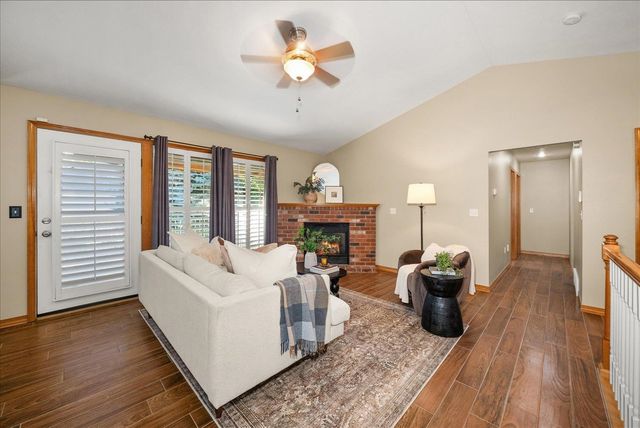 17011 Eagle Nest Ln, Colbert, WA 99005