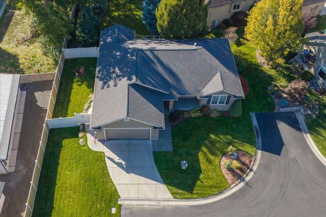 17011 Eagle Nest Ln, Colbert, WA 99005