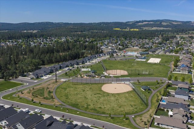17011 Eagle Nest Ln, Colbert, WA 99005