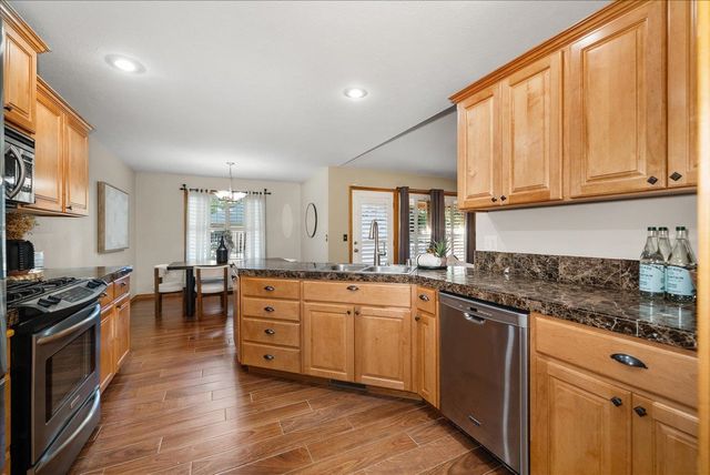 17011 Eagle Nest Ln, Colbert, WA 99005