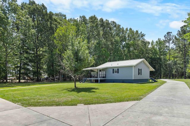 589 Backfield Road, Walterboro, SC 29488