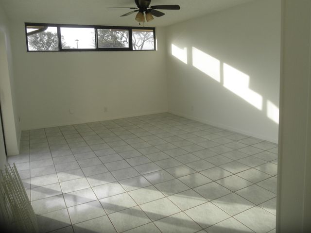 3896 Victoria Drive, West Palm Beach, FL 33406