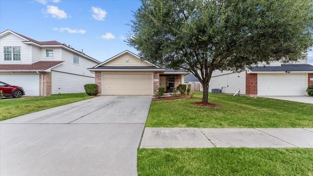 7523 Stallion Trail Drive, Humble, TX 77338