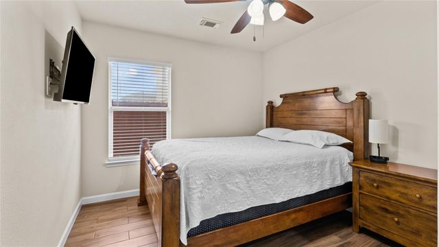 7523 Stallion Trail Drive, Humble, TX 77338