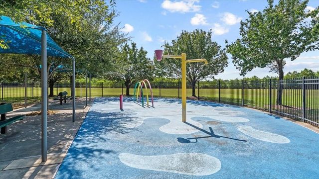 7523 Stallion Trail Drive, Humble, TX 77338