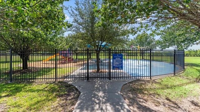 7523 Stallion Trail Drive, Humble, TX 77338