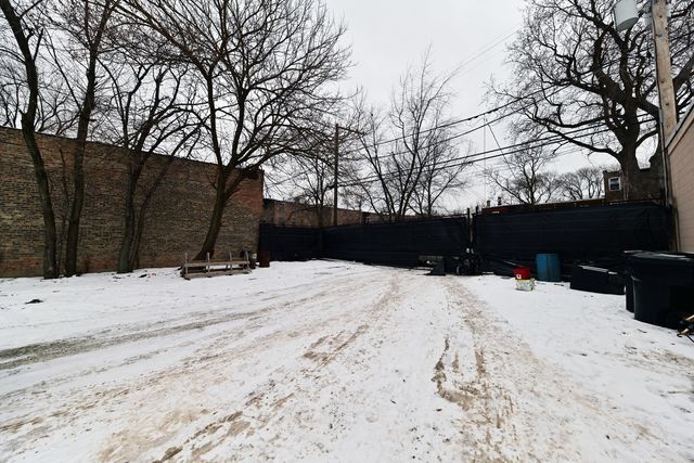 5032 W Madison Street C, Chicago, IL 60644