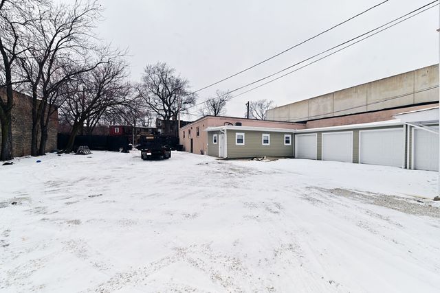 5032 W Madison Street C, Chicago, IL 60644