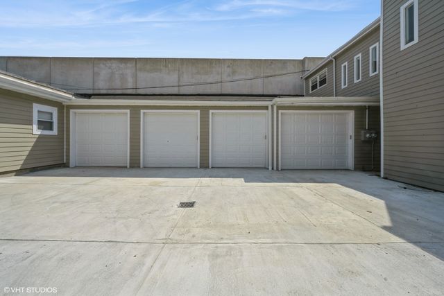 5032 W Madison Street C, Chicago, IL 60644