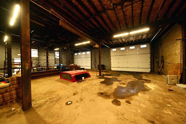 5032 W Madison Street C, Chicago, IL 60644