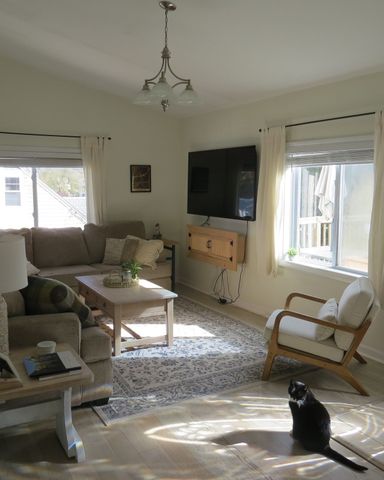 11 Sonoma Dr, Worcester, MA 01605