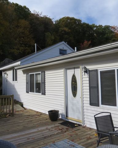 11 Sonoma Dr, Worcester, MA 01605