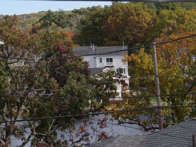 11 Sonoma Dr, Worcester, MA 01605