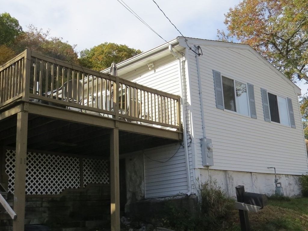 11 Sonoma Dr, Worcester, MA 01605