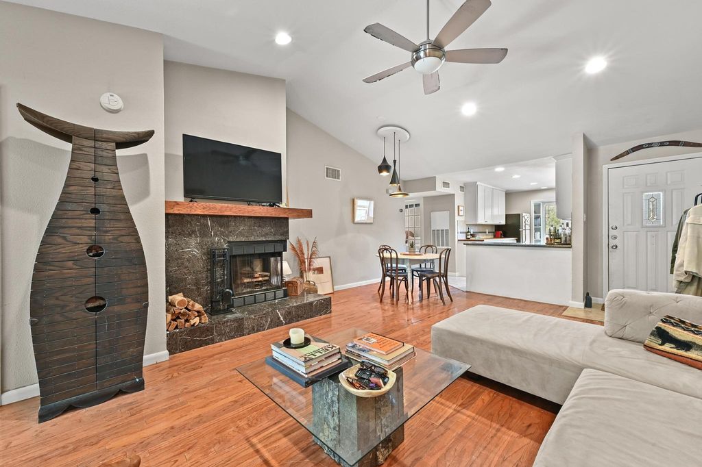 2450 Wickersham LN 304, Austin, TX 78741