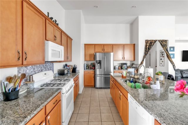 6829 Painted Morning Avenue, Las Vegas, NV 89142