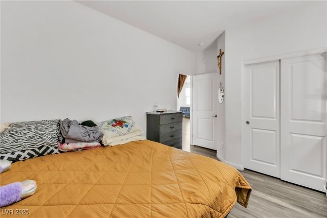 6829 Painted Morning Avenue, Las Vegas, NV 89142